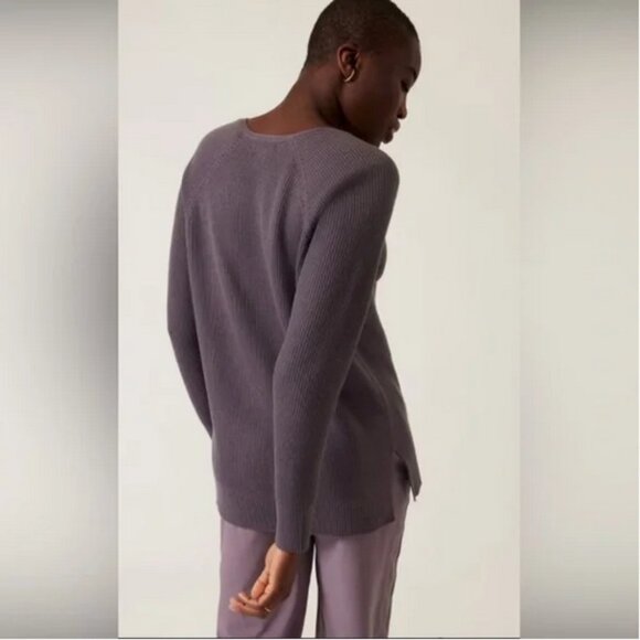 Athleta Hanover Refined soft and cozy V-Neck Sweater purple S - Picture 2 of 10